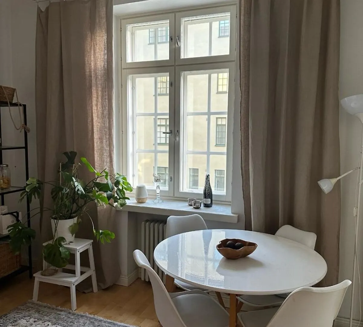 Compact One-Bedroom Apartment In Taka-Toeoeloe Helsinki 0*,